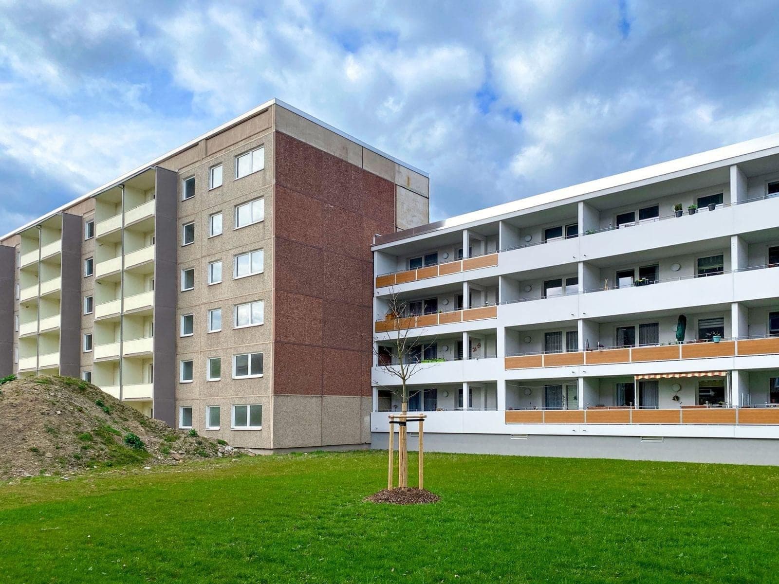 Sanierung: Wohnblock Zeulenroda – Alt- und Neubau – Rückbau, Sanierung und Neubau Wohnblöcke